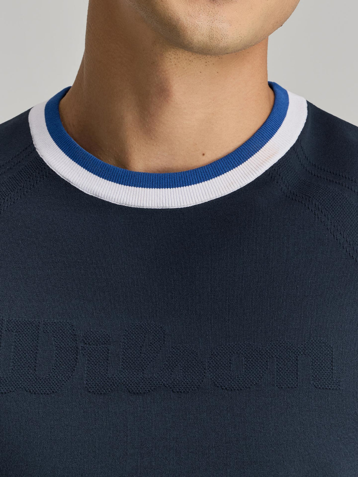 Center Seamless Tee V2