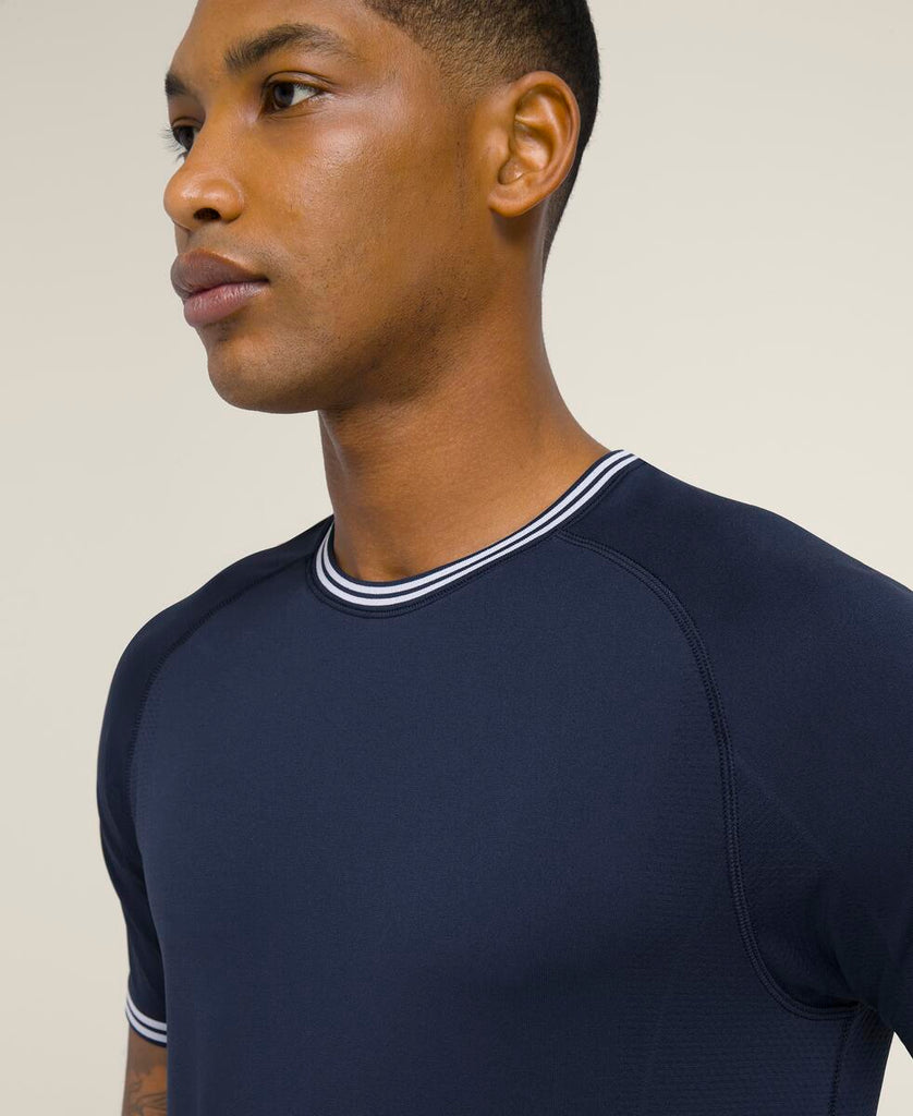 Buy Court Performance Crew online - Wilson Australia