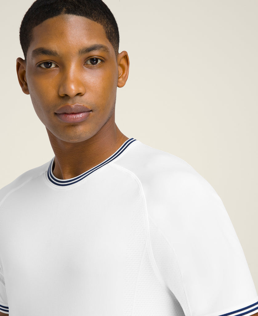 Buy Court Performance Crew online - Wilson Australia