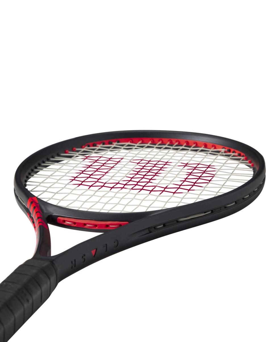 Clash 100 V3 Tennis Racket