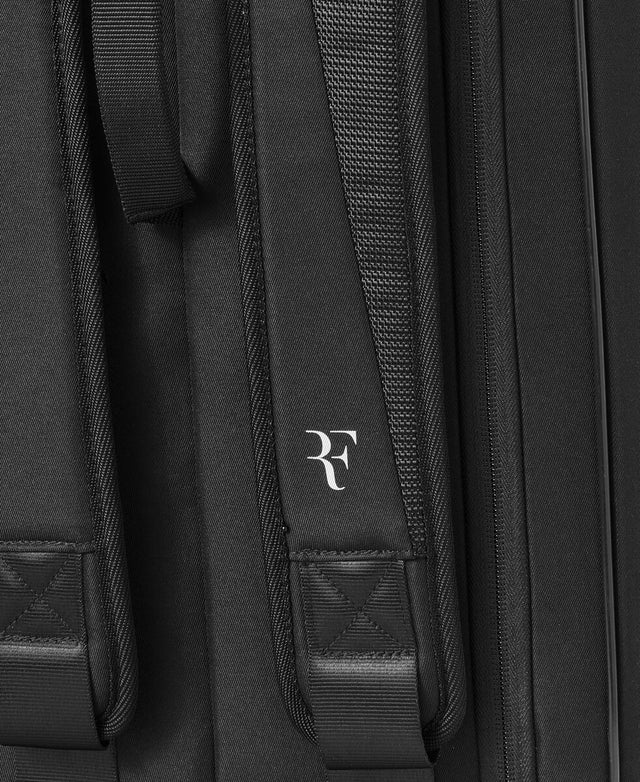 Buy RF 01 Tournament Racket Bag 9 Pack online - Wilson Australia